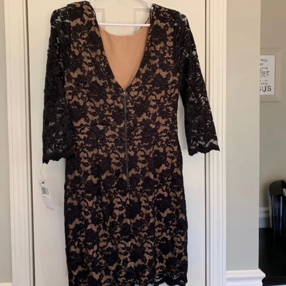 ABS by Allen Schwartz Women’s Lace Dress - Picture 2 of 4